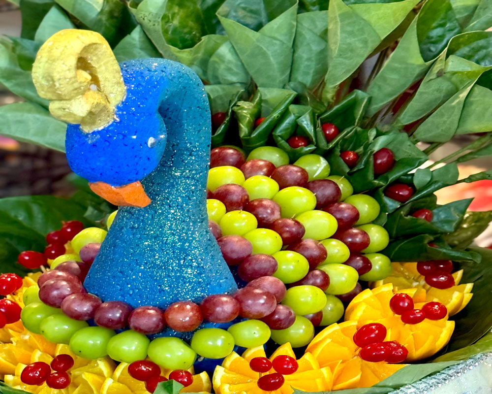 Emerald Peacock Showcase Carving