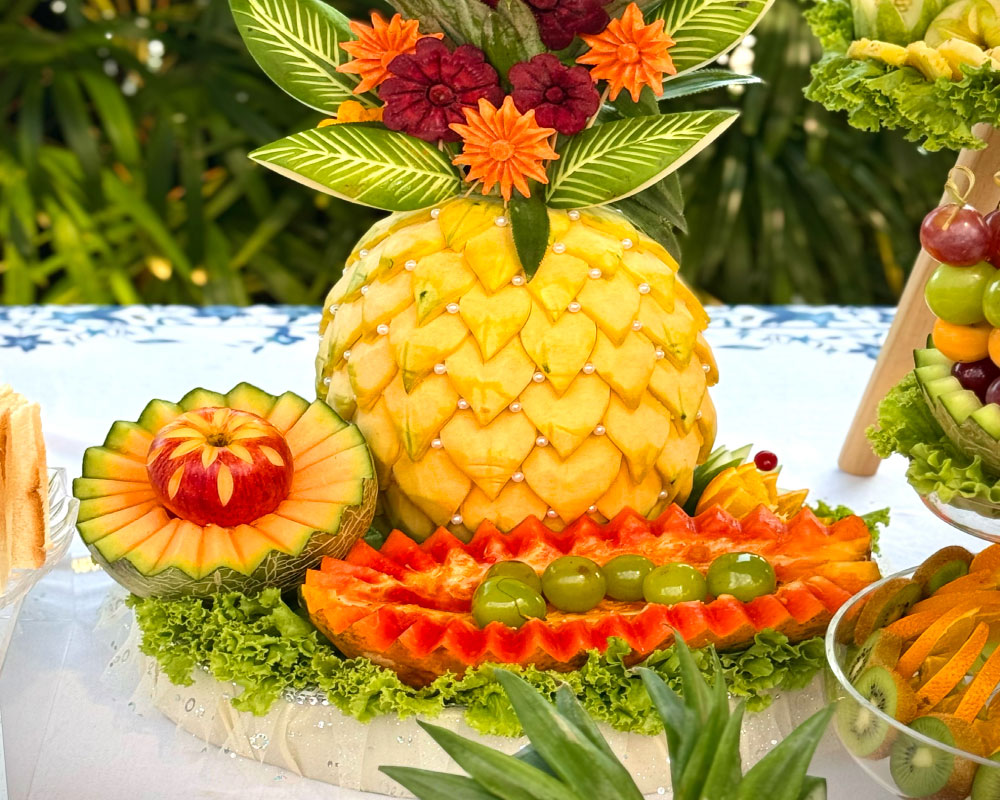 Pineapple Blossom Royale Display